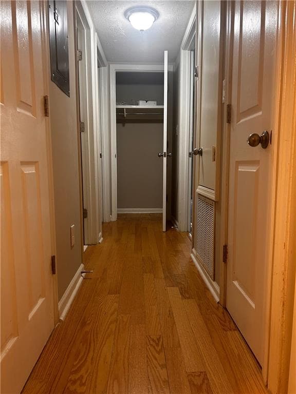 2 bedroom, 2 bathroom, 980 sq ft condominium for sale at 3175 Seven Pines Court 306, Atlanta, GA 30339 — photo 9