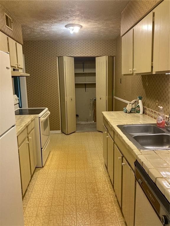 2 bedroom, 2 bathroom, 1,048 sq ft condominium for sale at 725 Dalrymple, Sandy Springs, GA 30328 — photo 5