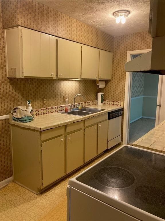 2 bedroom, 2 bathroom, 1,048 sq ft condominium for sale at 725 Dalrymple, Sandy Springs, GA 30328 — photo 6
