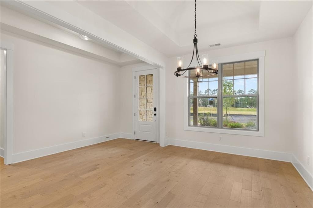 3 bedroom, 2 bathroom, 2,264 sq ft single family residence for sale at 3498 Chosen Boulevard, Snellville, GA 30078 — photo 8