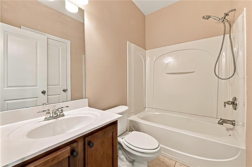 3 bedroom, 4 bathroom, 2,196 sq ft townhouse for sale at 9974 Ashton Old Road, Douglasville, GA 30135 — photo 5