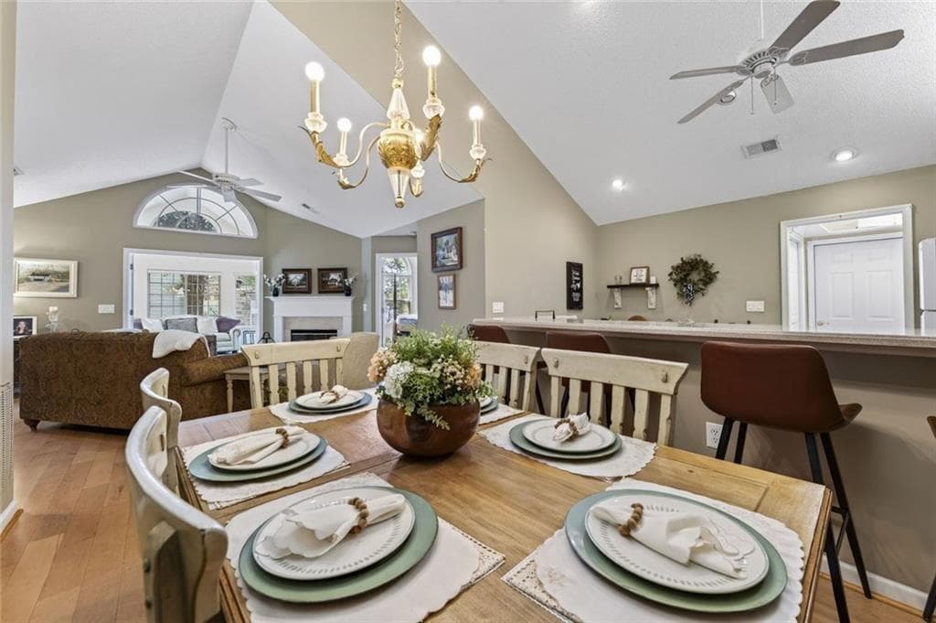 2 bedroom, 2 bathroom, 1,550 sq ft condominium for sale at 2943 Oakside Circle, Alpharetta, GA 30004 — photo 3