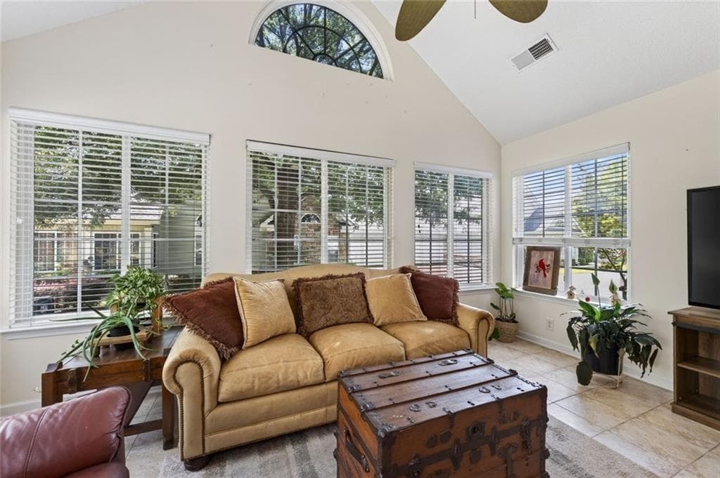 2 bedroom, 2 bathroom, 1,550 sq ft condominium for sale at 2943 Oakside Circle, Alpharetta, GA 30004 — photo 5