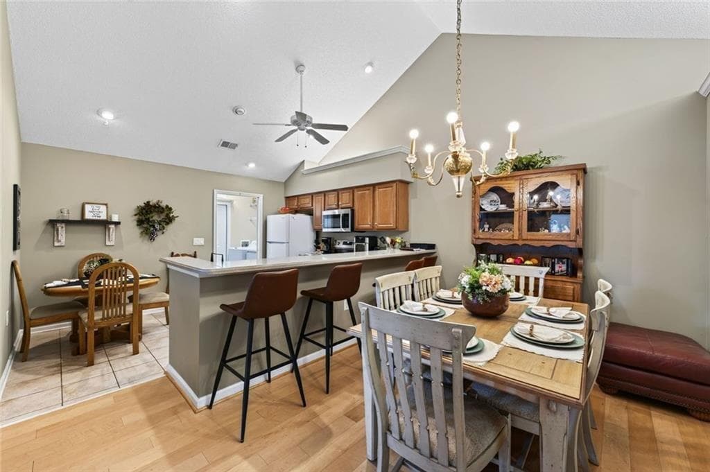 2 bedroom, 2 bathroom, 1,550 sq ft condominium for sale at 2943 Oakside Circle, Alpharetta, GA 30004 — photo 10