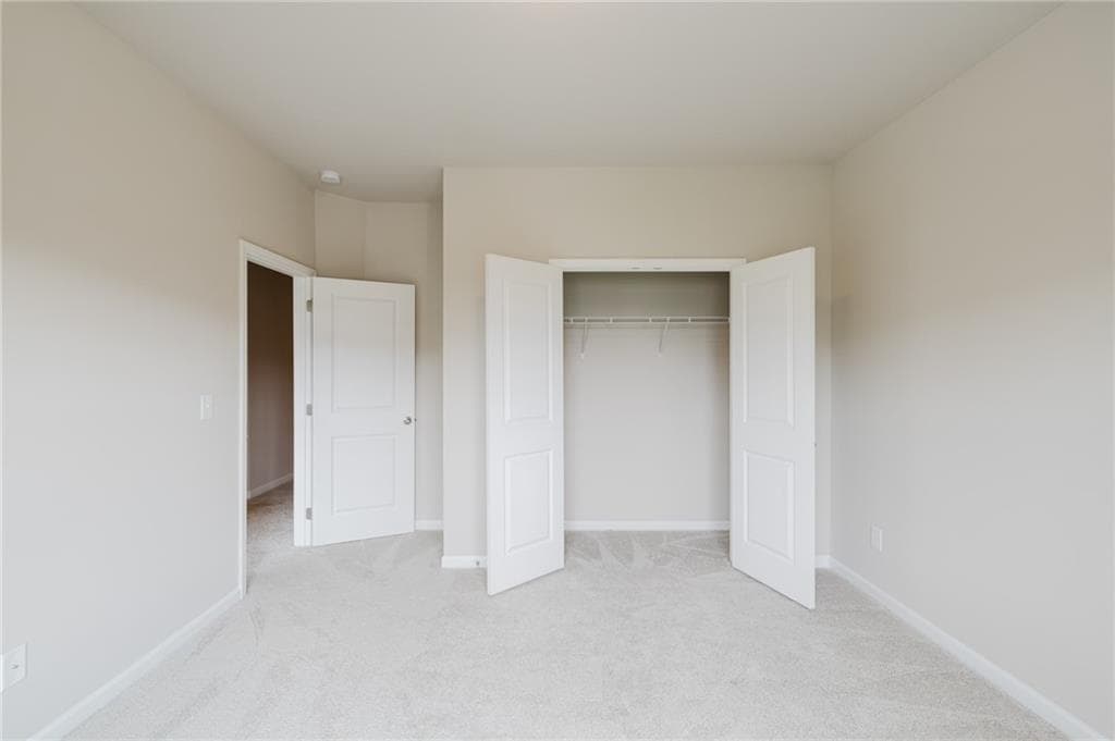 3 bedroom, 3 bathroom, 2,268 sq ft townhouse for rent at 2959 Weyhill Trail, Buford, GA 30519 for $2,200 a month — photo 5