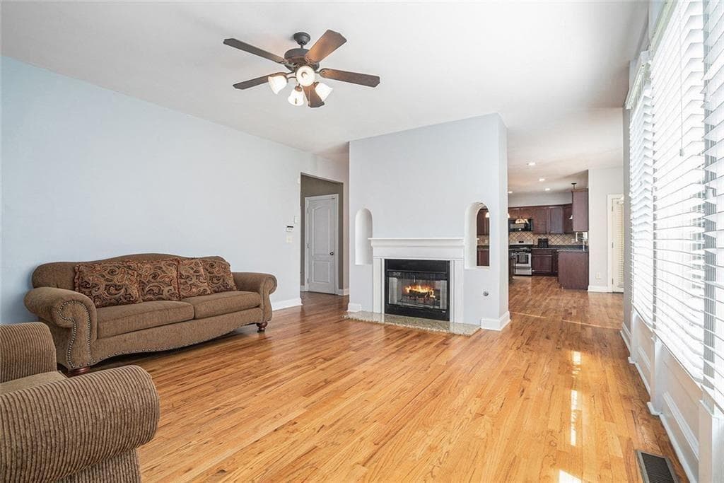 4 bedroom, 5 bathroom, 3,772 sq ft single family residence for sale at 3641 Mountain Cove Road, Snellville, GA 30039 — photo 5