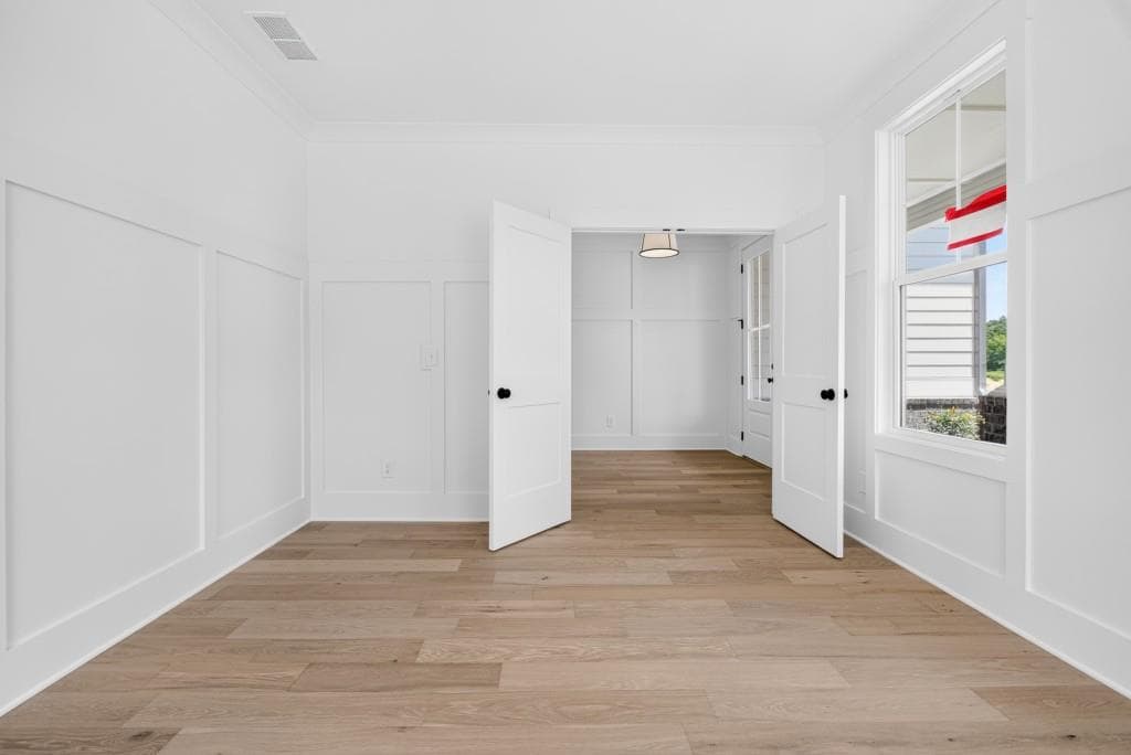 5 bedroom, 5 bathroom, 3,034 sq ft single family residence for sale at 5591 Meadowstone Walk, Kennesaw, GA 30152 — photo 5
