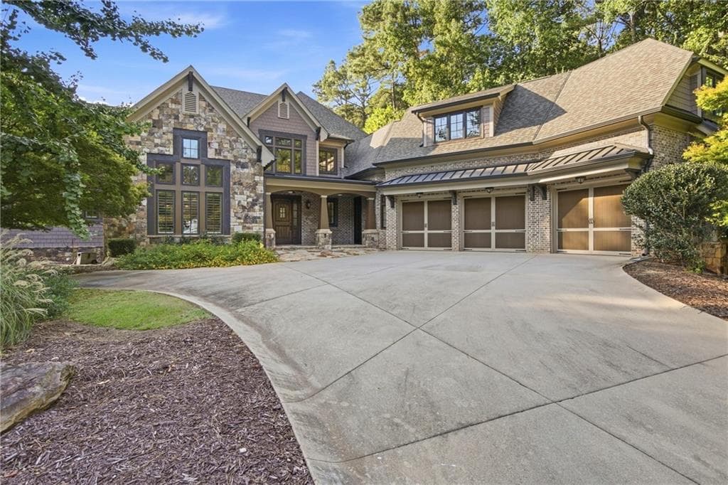 5 bedroom, 6 bathroom, 10,010 sq ft single family residence for sale at 515 Bentwood Drive, Woodstock, GA 30189 — photo 4