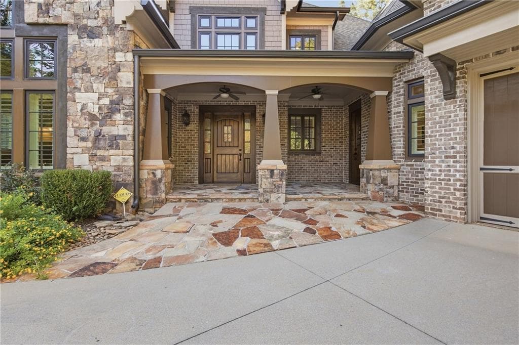 5 bedroom, 6 bathroom, 10,010 sq ft single family residence for sale at 515 Bentwood Drive, Woodstock, GA 30189 — photo 6