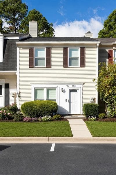 2 bedroom, 3 bathroom, 1,160 sq ft townhouse for rent at 3539 Mount Vernon Circle, Atlanta, GA 30340 for $1,950 a month — photo 3
