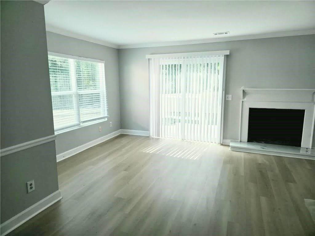2 bedroom, 3 bathroom, 1,200 sq ft duplex for rent at 1221 Oak Forest Court, Marietta, GA 30008 for $1,450 a month — photo 2