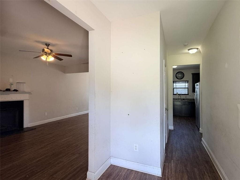 4 bedroom, 3 bathroom, 1,934 sq ft single family residence for sale at 559 Joneus Drive, Mcdonough, GA 30252 — photo 3