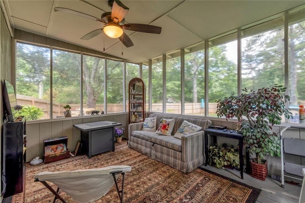4 bedroom, 2 bathroom, 1,440 sq ft single family residence for sale at 2000 Wendover Drive, Snellville, GA 30078 — photo 8