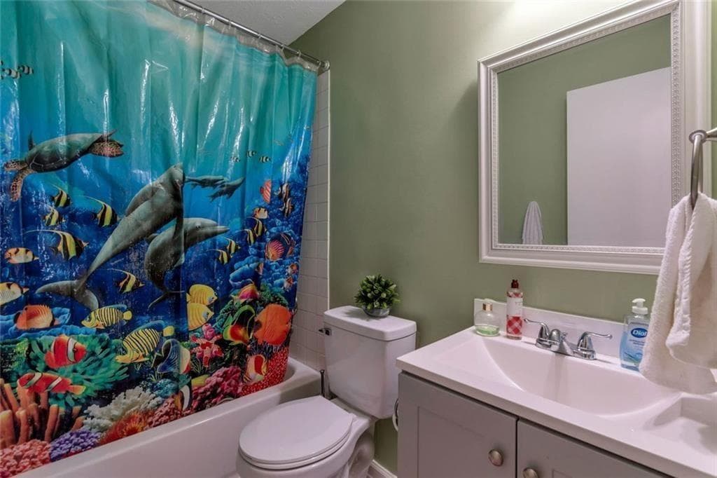 4 bedroom, 2 bathroom, 1,440 sq ft single family residence for sale at 2000 Wendover Drive, Snellville, GA 30078 — photo 10