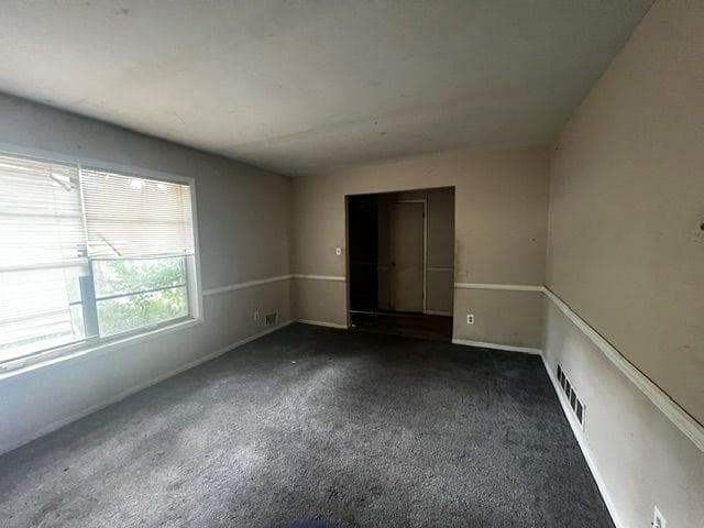 3 bedroom, 3 bathroom, 1,751 sq ft single family residence under contract at 3919 Bressler Circle, Decatur, GA 30035 — photo 3