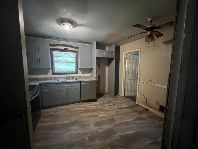 3 bedroom, 3 bathroom, 1,751 sq ft single family residence under contract at 3919 Bressler Circle, Decatur, GA 30035 — photo 5