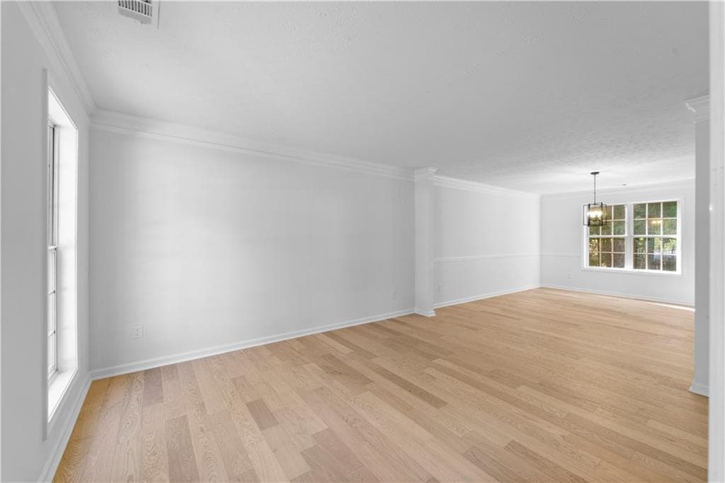 5 bedroom, 3 bathroom, 3,371 sq ft single family residence for sale at 6913 Wynmeadow Drive, Stone Mountain, GA 30087 — photo 7