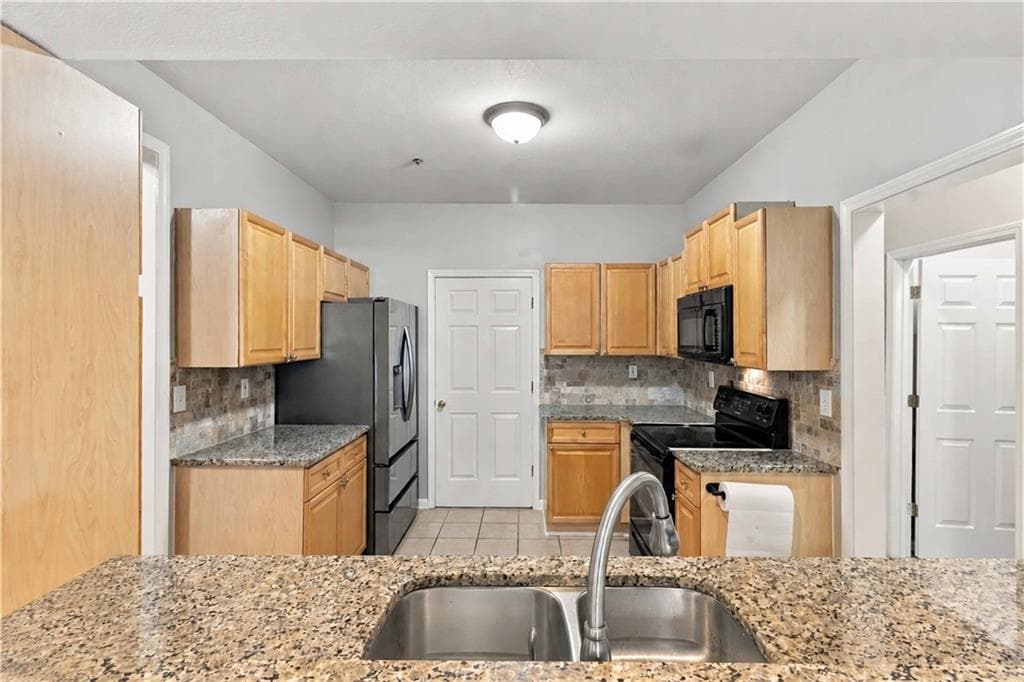 3 bedroom, 3 bathroom, 2,087 sq ft condominium for sale at 1027 Whitshire Way 1027, Alpharetta, GA 30004 — photo 8