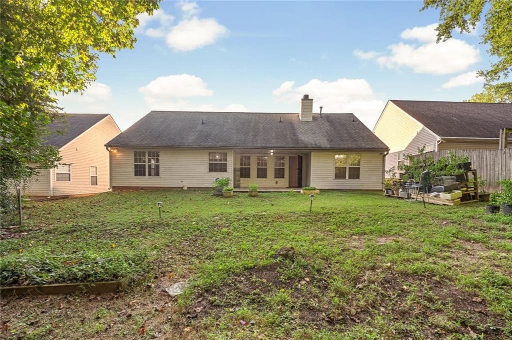 3 bedroom, 2 bathroom, 1,631 sq ft single family residence for sale at 2260 Carlysle Cove Drive, Lawrenceville, GA 30044 — photo 8
