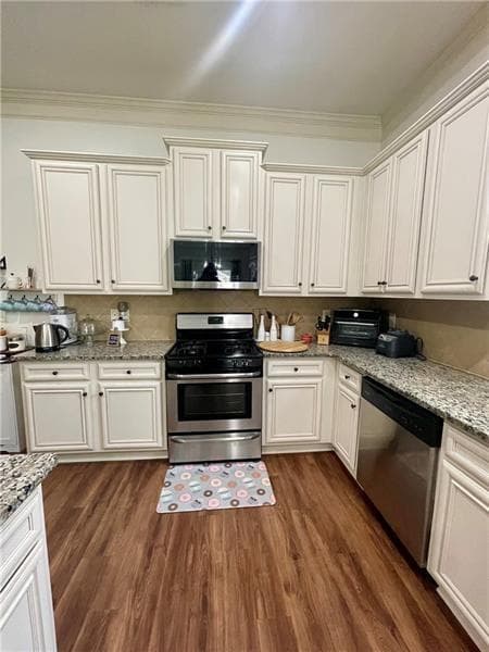 4 bedroom, 2 bathroom, 2,086 sq ft single family residence for sale at 3740 SW Ridge Bluff Ovlk, Gainesville, GA 30507 — photo 7