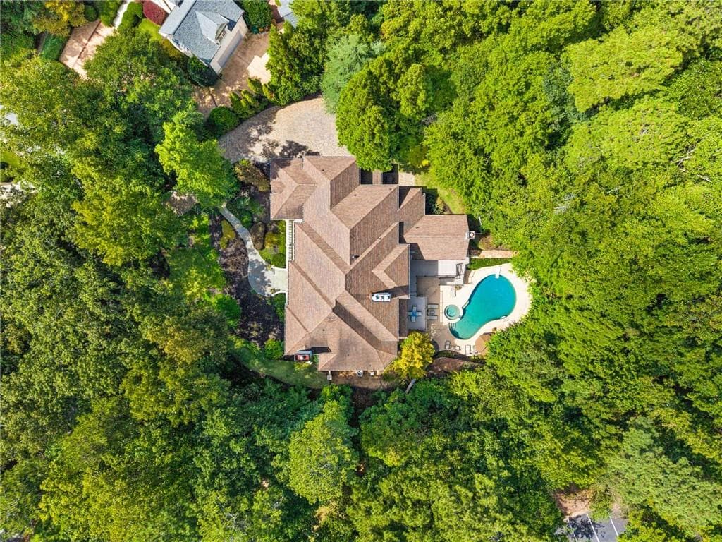 7 bedroom, 9 bathroom, 10,000 sq ft single family residence for sale at 110 Parc Du Chateau, Sandy Springs, GA 30327 — photo 2