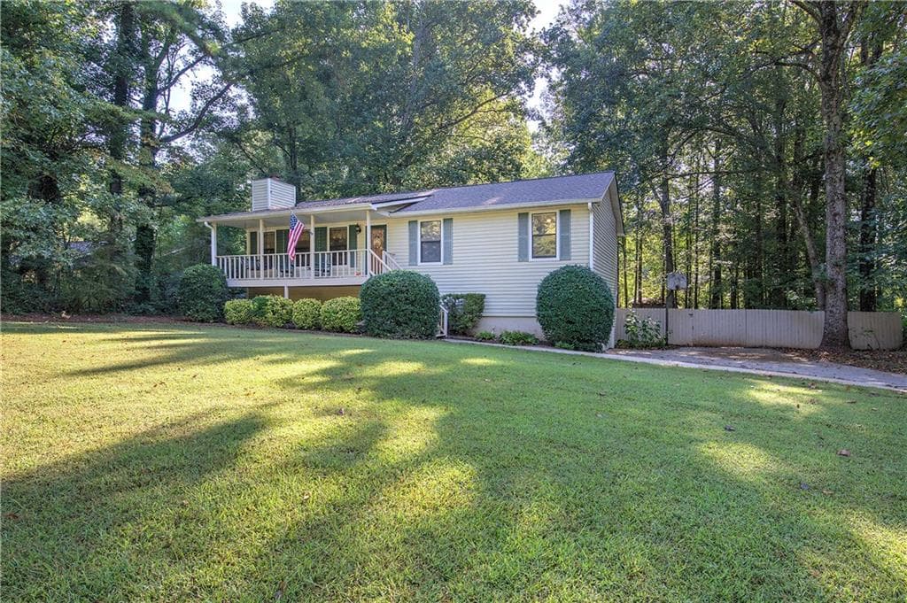 3 bedroom, 2 bathroom, 1,944 sq ft single family residence for sale at 98 Beatrice Street, Dallas, GA 30157 — photo 6