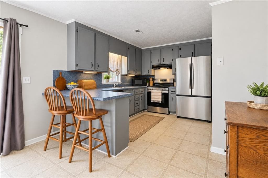 3 bedroom, 2 bathroom, 1,988 sq ft single family residence for sale at 5752 Oak Grove Drive, Acworth, GA 30102 — photo 8