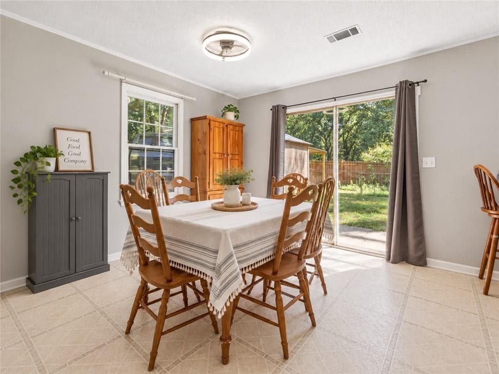 3 bedroom, 2 bathroom, 1,988 sq ft single family residence for sale at 5752 Oak Grove Drive, Acworth, GA 30102 — photo 10