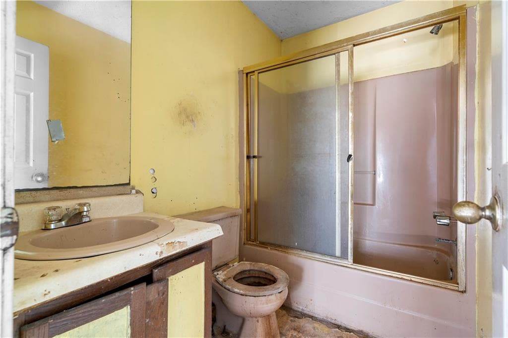 3 bedroom, 2 bathroom, 1,152 sq ft single family residence for sale at 350 Mitchell Road, Maysville, GA 30558 — photo 5