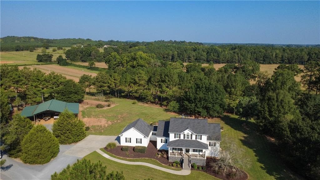 5 bedroom, 4 bathroom, 2,576 sq ft single family residence for sale at 1602 Old Alabama Road, Taylorsville, GA 30178 — photo 5