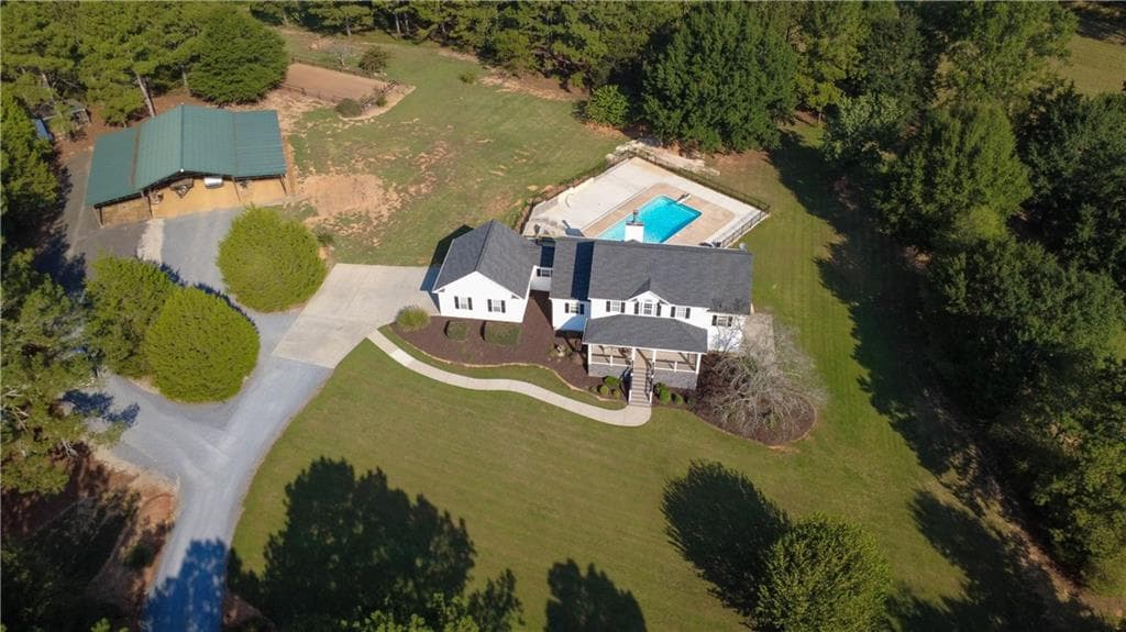 5 bedroom, 4 bathroom, 2,576 sq ft single family residence for sale at 1602 Old Alabama Road, Taylorsville, GA 30178 — photo 6