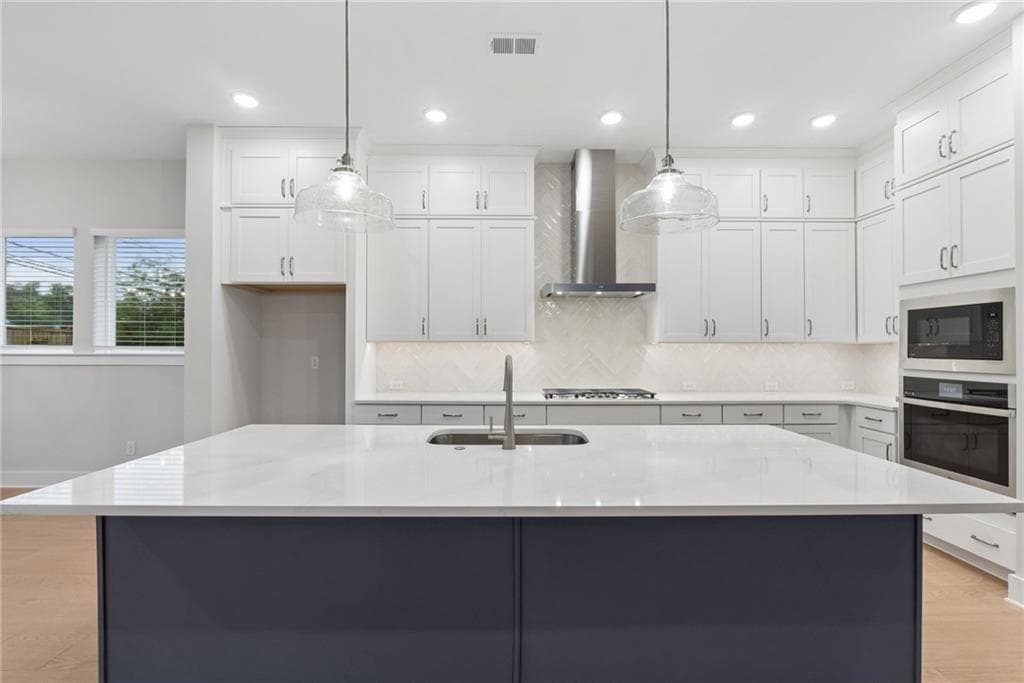 4 bedroom, 4 bathroom, 3,008 sq ft single family residence for sale at 305 Beebalm Street, Woodstock, GA 30188 — photo 7