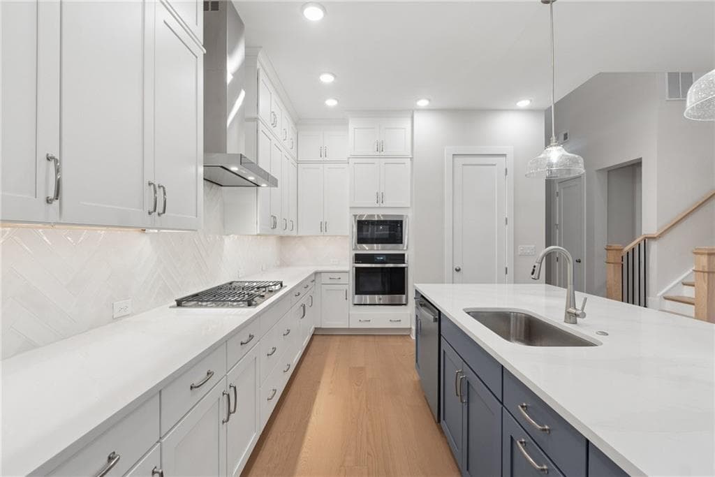 4 bedroom, 4 bathroom, 3,008 sq ft single family residence for sale at 305 Beebalm Street, Woodstock, GA 30188 — photo 8