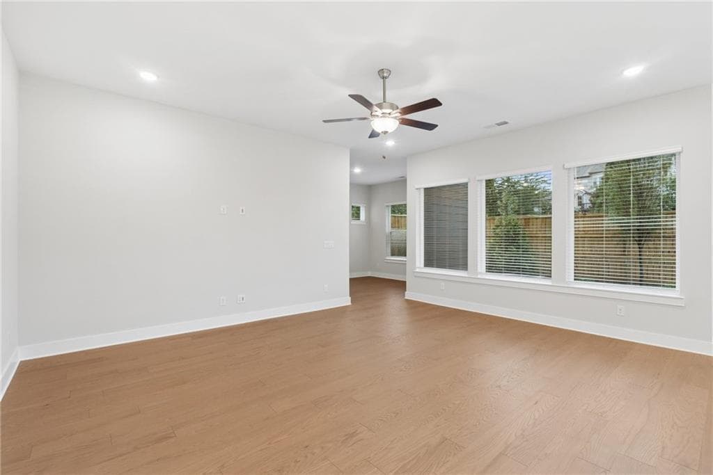 4 bedroom, 4 bathroom, 3,008 sq ft single family residence for sale at 305 Beebalm Street, Woodstock, GA 30188 — photo 9
