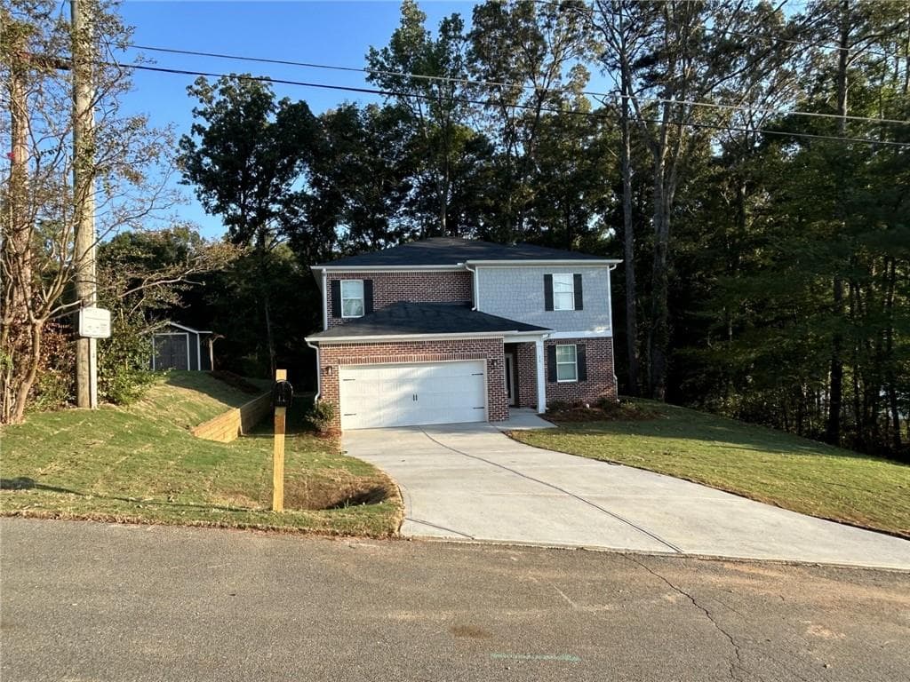 4 bedroom, 3 bathroom, 2,386 sq ft single family residence for sale at 11 Meadowview Circle, Cartersville, GA 30121