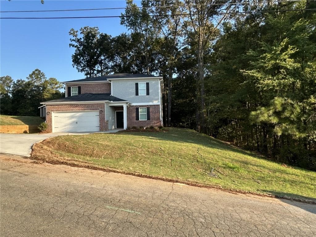 4 bedroom, 3 bathroom, 2,386 sq ft single family residence for sale at 11 Meadowview Circle, Cartersville, GA 30121 — photo 3