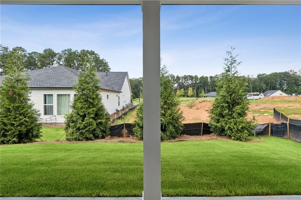 3 bedroom, 2 bathroom, 2,287 sq ft single family residence for sale at 263 Strawberry Lane, Woodstock, GA 30189 — photo 3