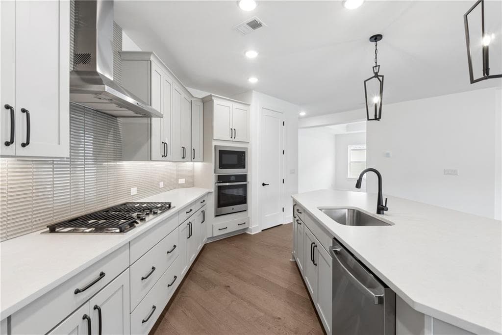 3 bedroom, 2 bathroom, 2,287 sq ft single family residence for sale at 263 Strawberry Lane, Woodstock, GA 30189 — photo 8