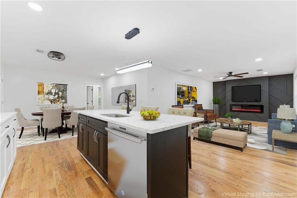 7 bedroom, 4 bathroom, 2,720 sq ft single family residence for sale at 921 Hall Street, Atlanta, GA 30318 — photo 3