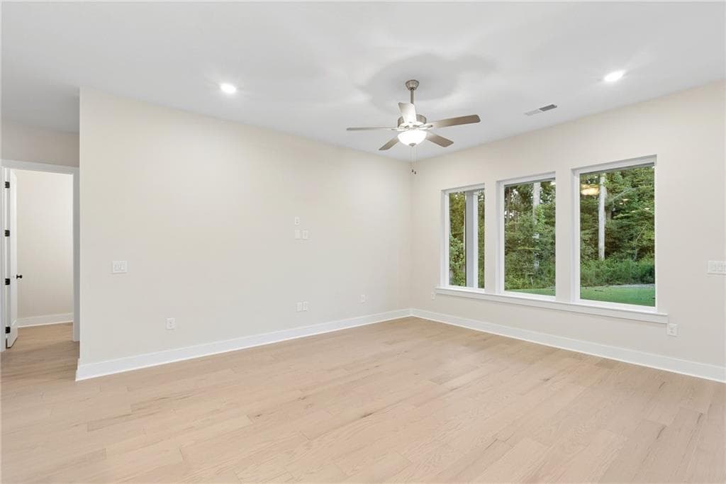 5 bedroom, 5 bathroom, 3,417 sq ft single family residence for sale at 4665 Beechnut Circle, Cumming, GA 30028 — photo 9