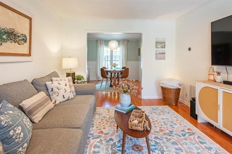 2 bedroom, 3 bathroom, 1,320 sq ft townhouse for sale at 3 Surry County Place, Atlanta, GA 30318 — photo 7