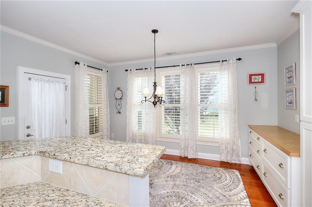 3 bedroom, 2 bathroom, 2,958 sq ft single family residence for sale at 125 Hawthorn Way, Hoschton, GA 30548 — photo 10