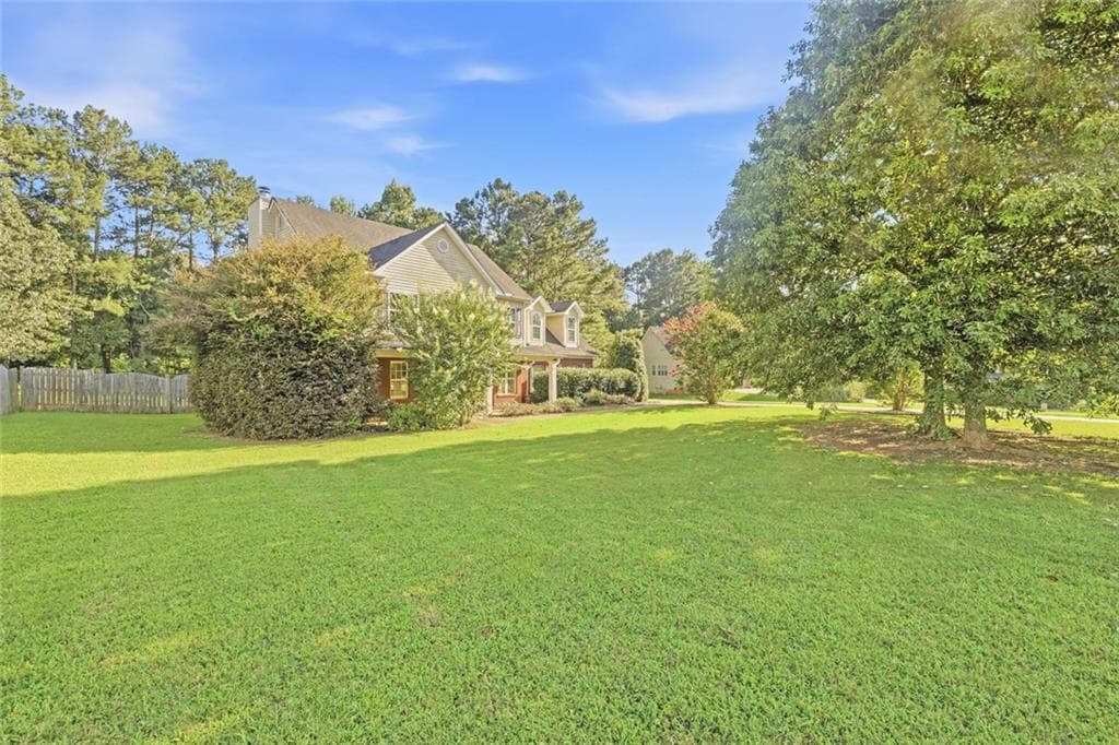 3 bedroom, 3 bathroom, 3,529 sq ft single family residence for sale at 169 Nettie Lane, Mcdonough, GA 30252 — photo 2