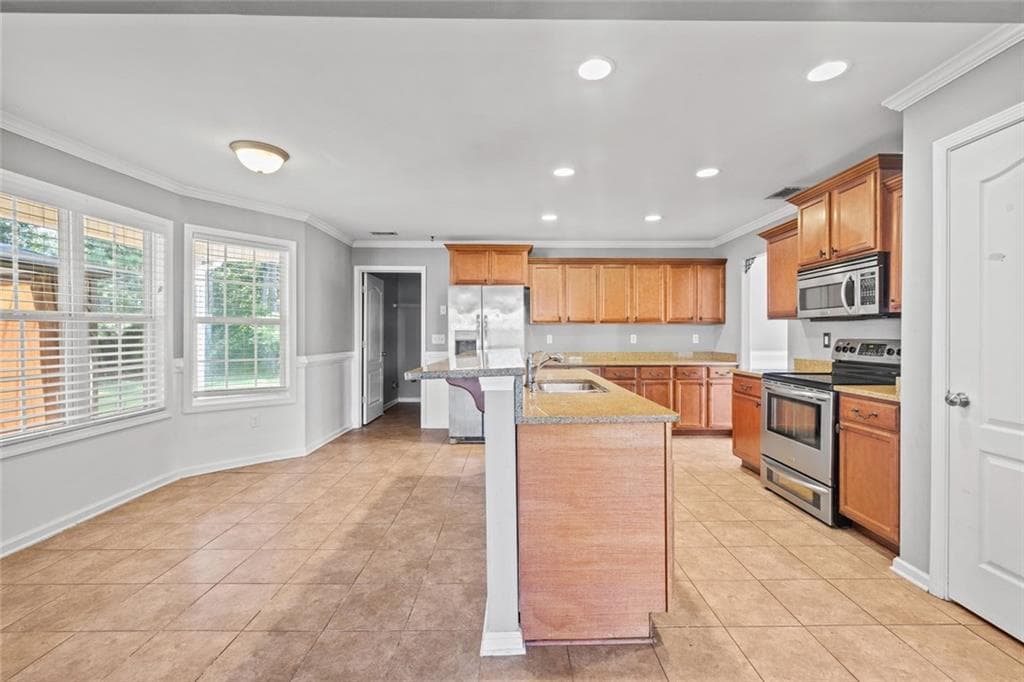 3 bedroom, 3 bathroom, 3,529 sq ft single family residence for sale at 169 Nettie Lane, Mcdonough, GA 30252 — photo 4