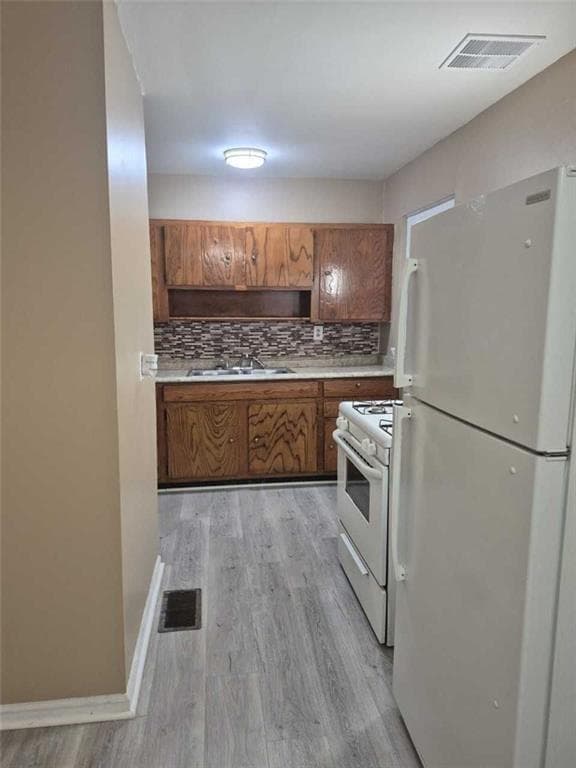 3 bedroom, 1 bathroom, 816 sq ft single family residence for rent at 1995 Phillips Drive, Atlanta, GA 30315 for $1,690 a month — photo 6
