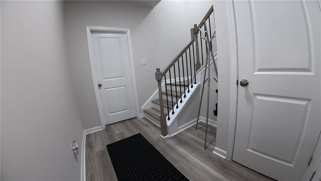 4 bedroom, 4 bathroom, 2,432 sq ft townhouse for sale at 320 Cornett Way, Lawrenceville, GA 30046 — photo 4