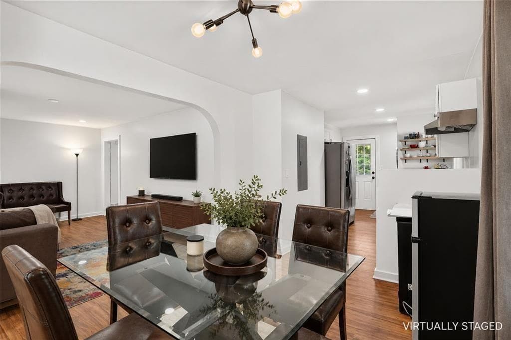 3 bedroom, 2 bathroom, 1,140 sq ft single family residence for sale at 221 Napoleon Drive, Atlanta, GA 30314 — photo 2