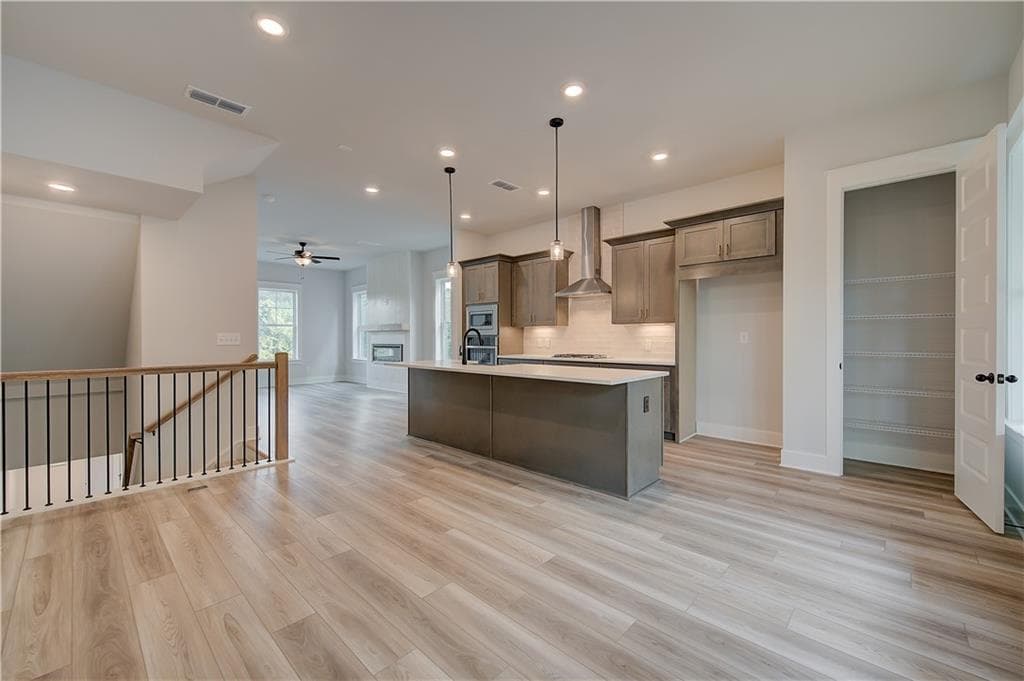 3 bedroom, 4 bathroom, 1,923 sq ft townhouse for sale at 1851 Marisol Circle, Kennesaw, GA 30144 — photo 8