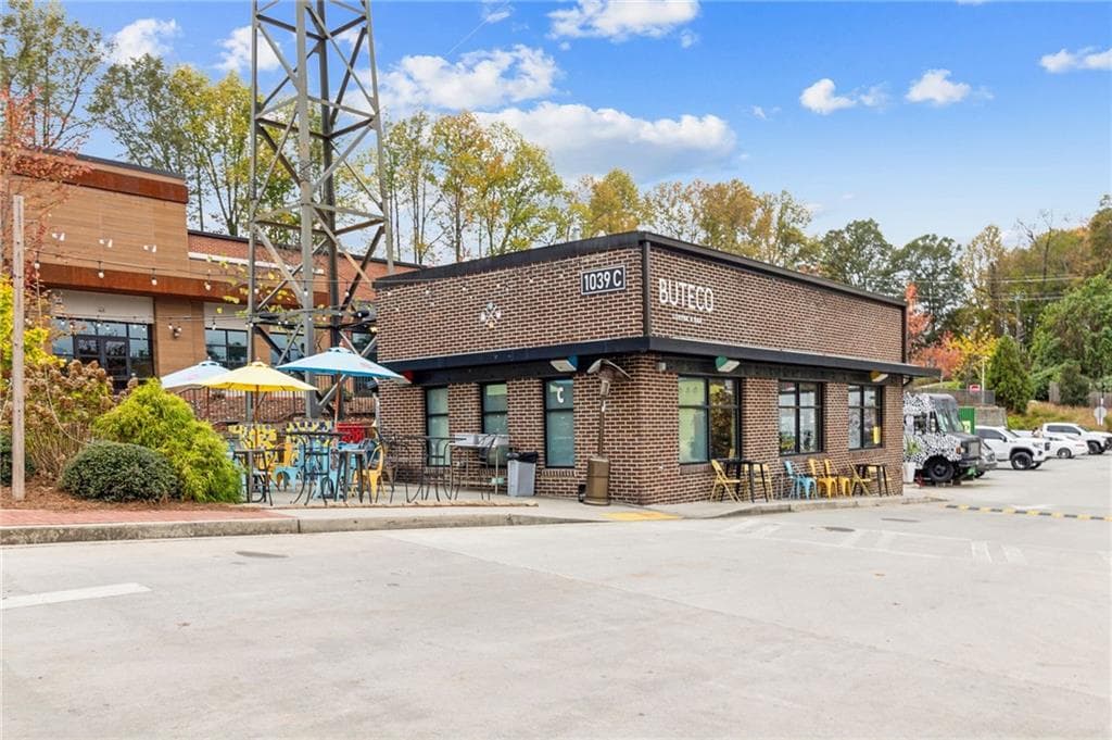 4 bedroom, 4 bathroom, 1,920 sq ft single family residence for sale at 1066 Washington Street, Atlanta, GA 30315 — photo 7