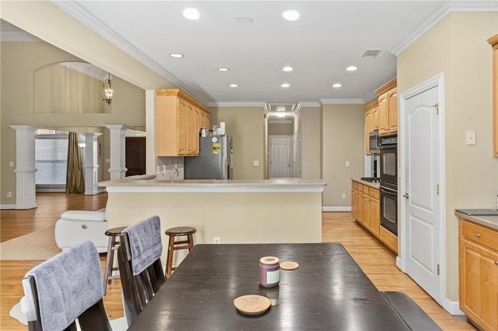 3 bedroom, 3 bathroom, 2,244 sq ft single family residence for sale at 5464 Woodrun Court, Braselton, GA 30517 — photo 7
